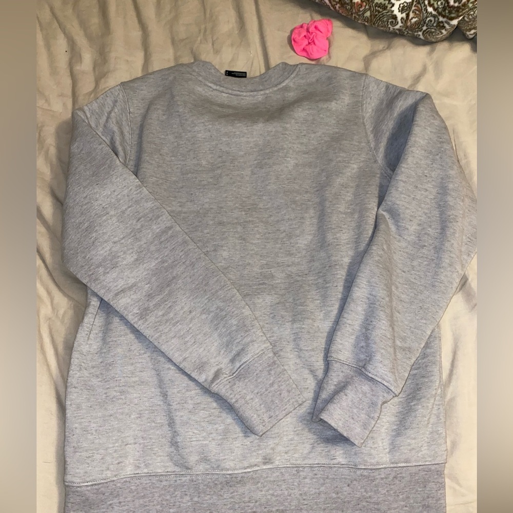 North Face Pull Over - image 3